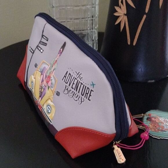 Nikky Pop Generation Fun Begins XL Vegan Travel Makeup Case NWT - Picture 9 of 17